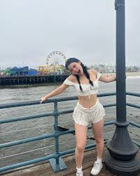 Chloe R.